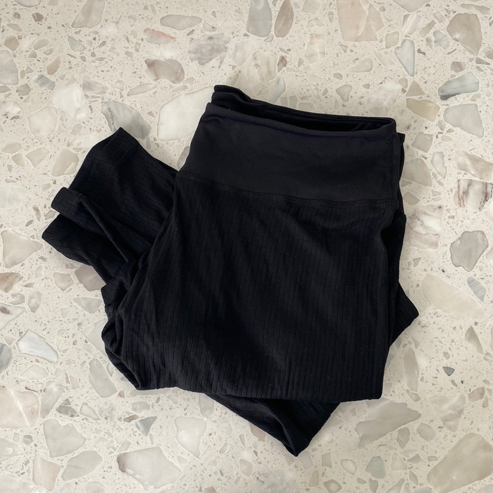 Black leggings